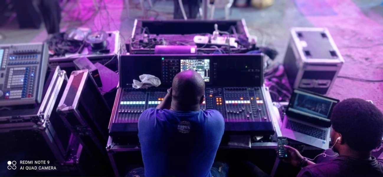 6-Ps-sound-company-setup-for-Christ-embassy-zone1-last-week.-we-rock-together-with-T.-I-Pro.--(1) 6 Ps sound company setup for Christ embassy zone1 last week. we rock together with T. I Pro. (1)