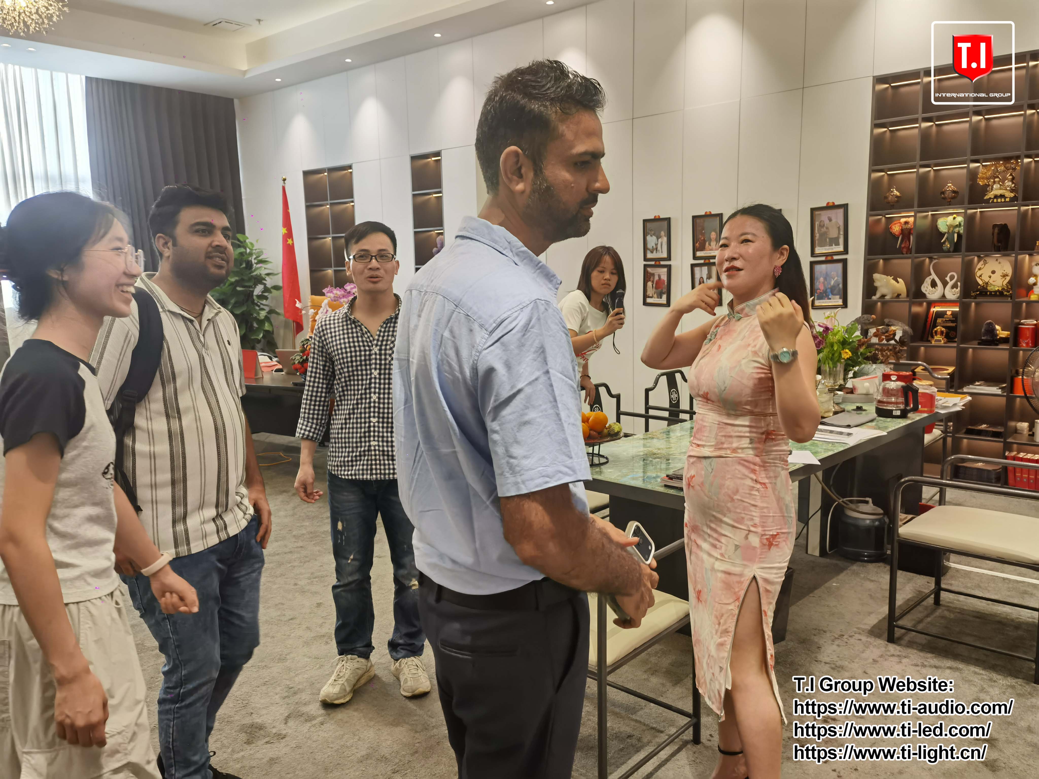 India Client Visits T.I Pro Audio for Business Discussion (3)