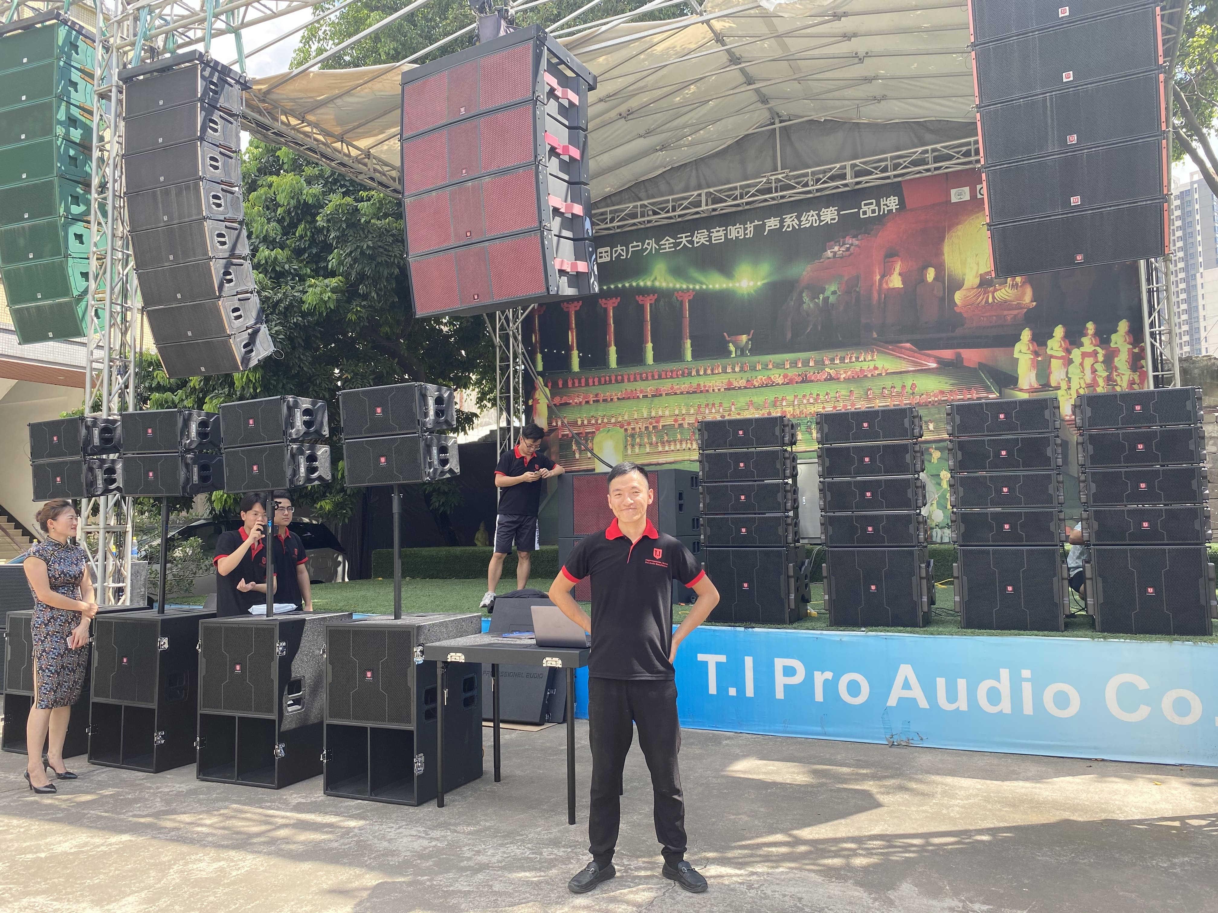 LA-25 Line Array is Your Event's Secret Weapon