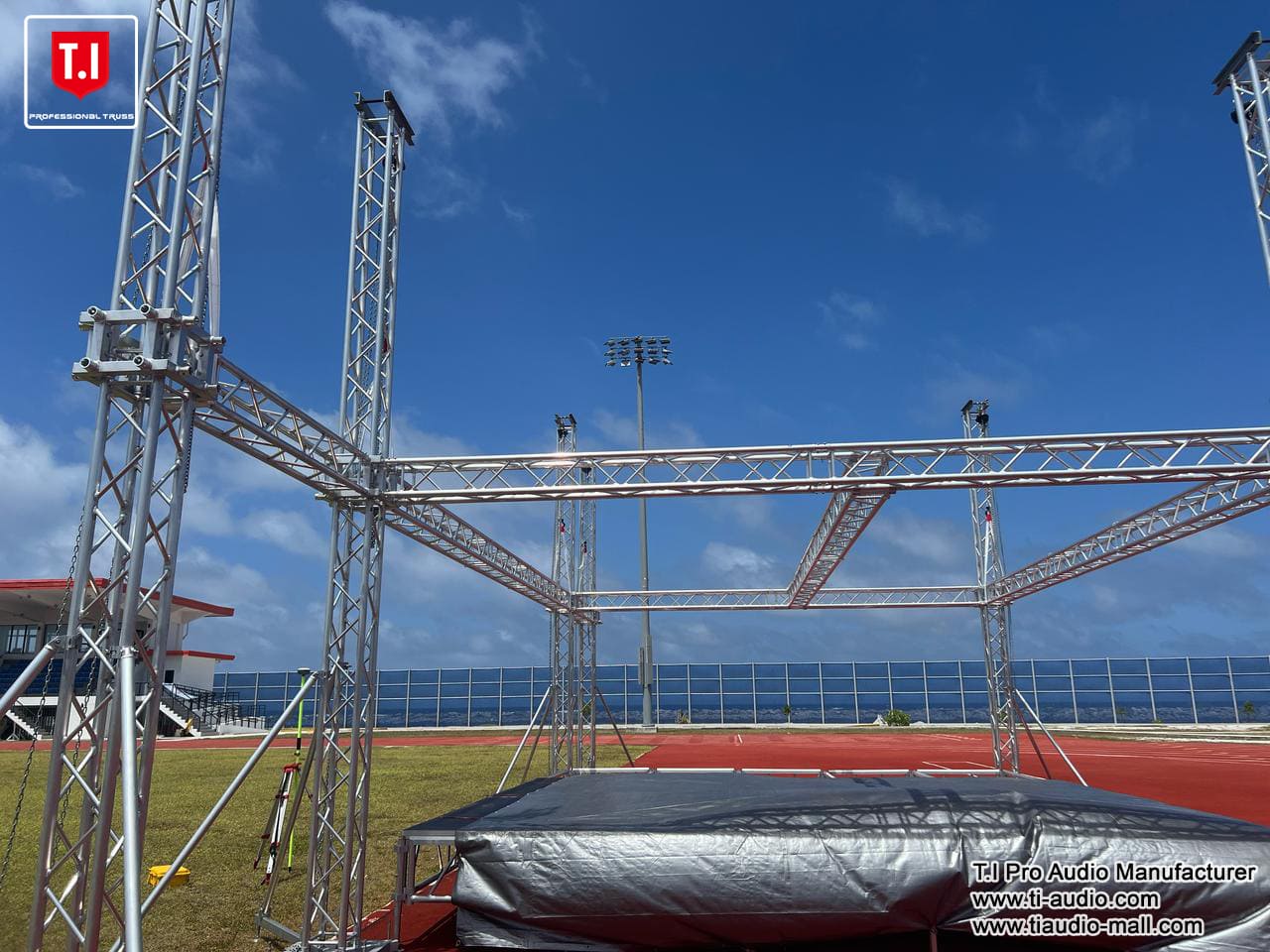 Truss-two Truss-two