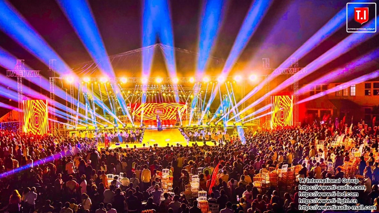 Complete-two-containers-of-T.I-sound-system,lighting,stage-truss-and-led-in-Congo-Shows,-in-the-city-of-Lubumbashi. Complete two containers of T.I sound system,lighting,stage truss and led in Congo Shows, in the city of Lubumbashi.