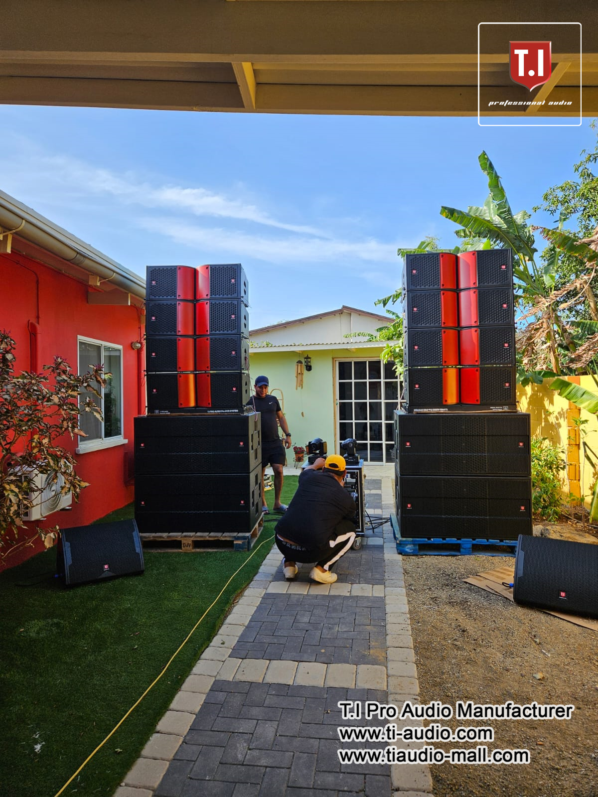 Pro-2123 dual 12 inch line array in events