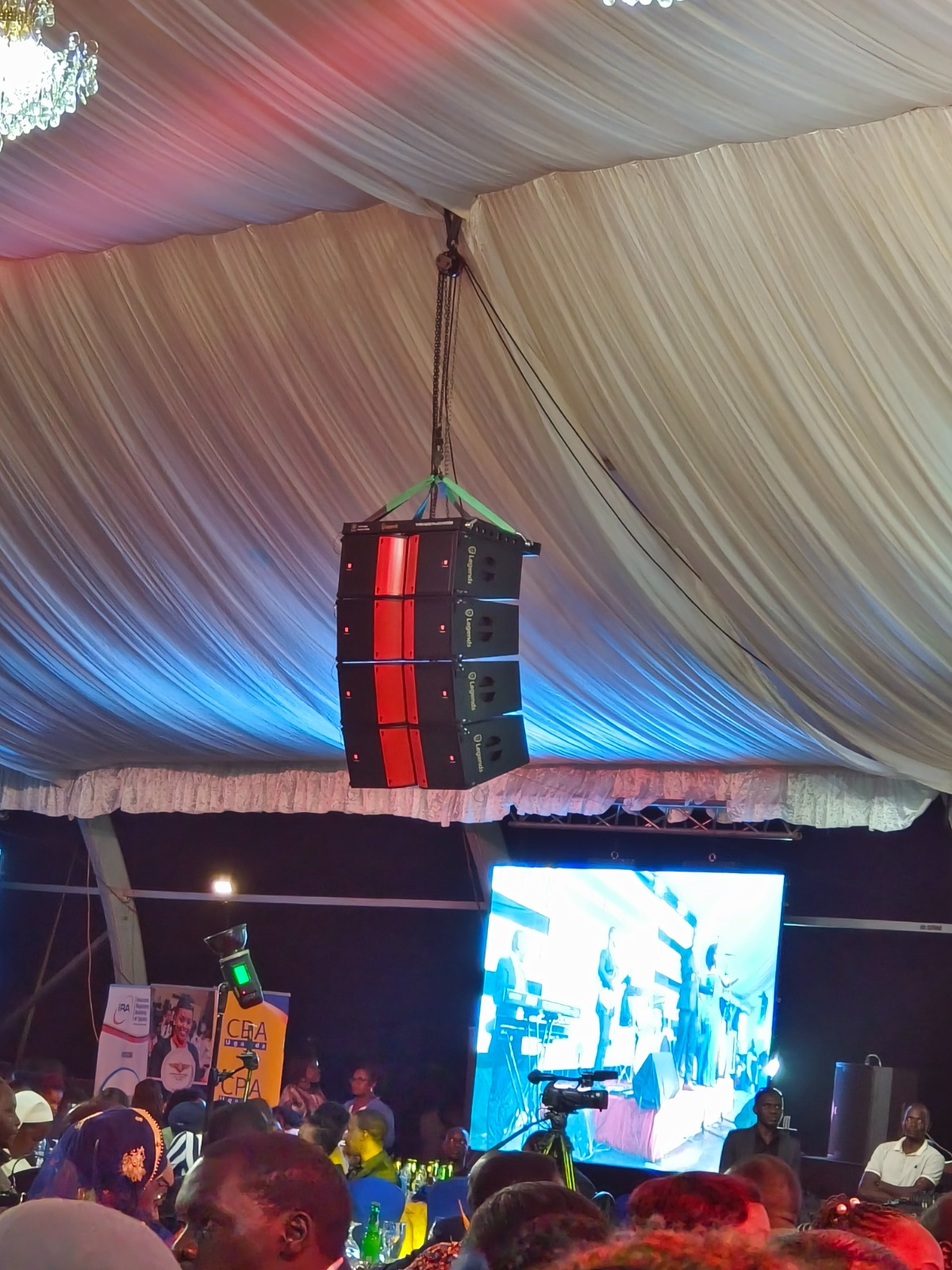 Pro-2123 dual 12 inch line array in events