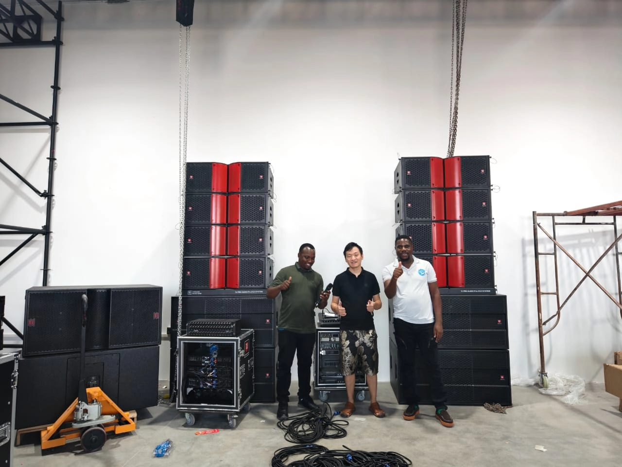 Welcome Uganda clients visiting T.I International Group new company and place order immediately.🥳🥳