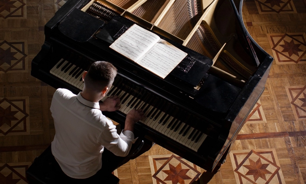 German-famous-grand-piano-sound-sample German famous grand piano sound sample
