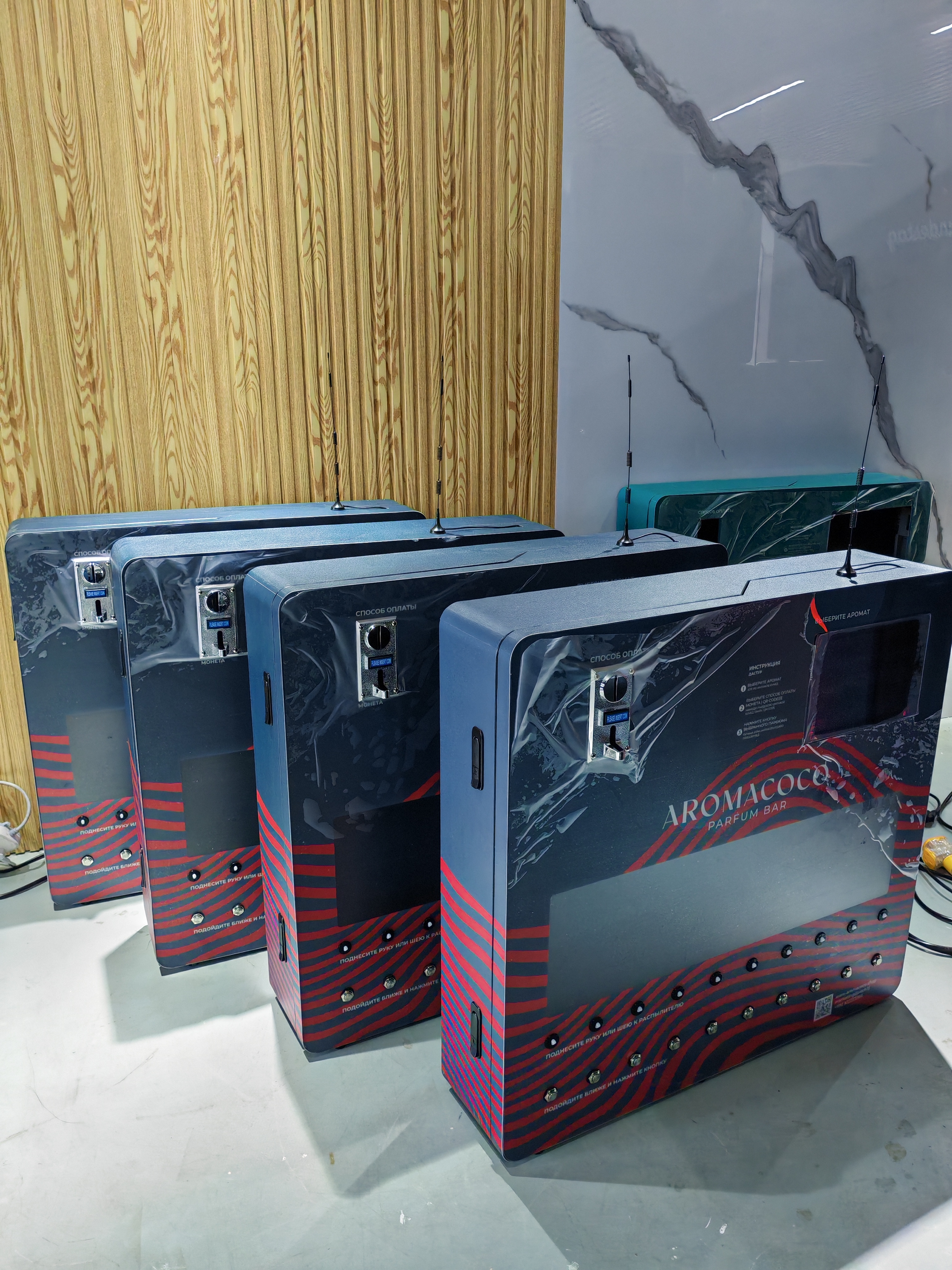MAKMIK brand perfume vending machines MK-PM-005 are selling well in Tajikistan and other Central Asian countries.