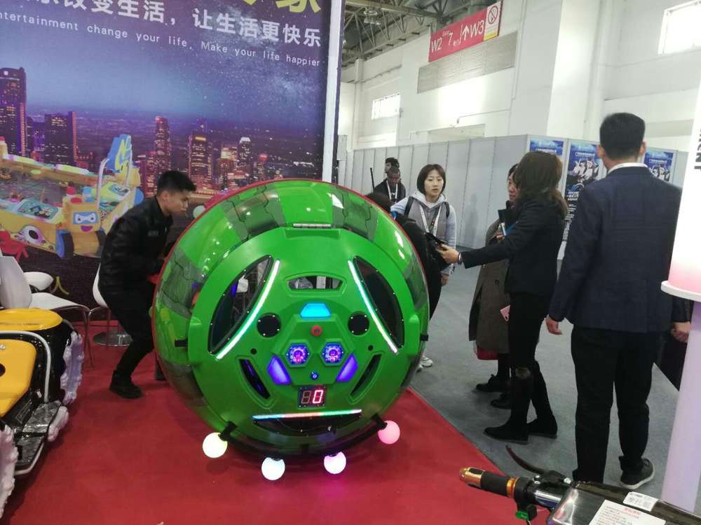 2019 Beijing Amusement Expo 360 rolling hamster ball