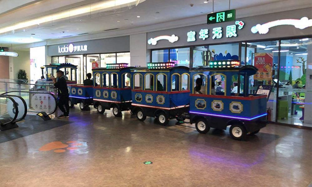 Blue Thomas trackless train ride at an indoor shopping mall in China - H.Q.Amusement