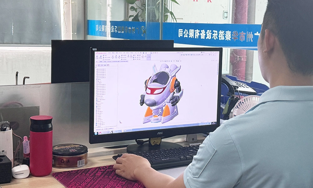Engineers Developing the Appearance of Amusement walking robot kiddie ride - H.Q.Amusement