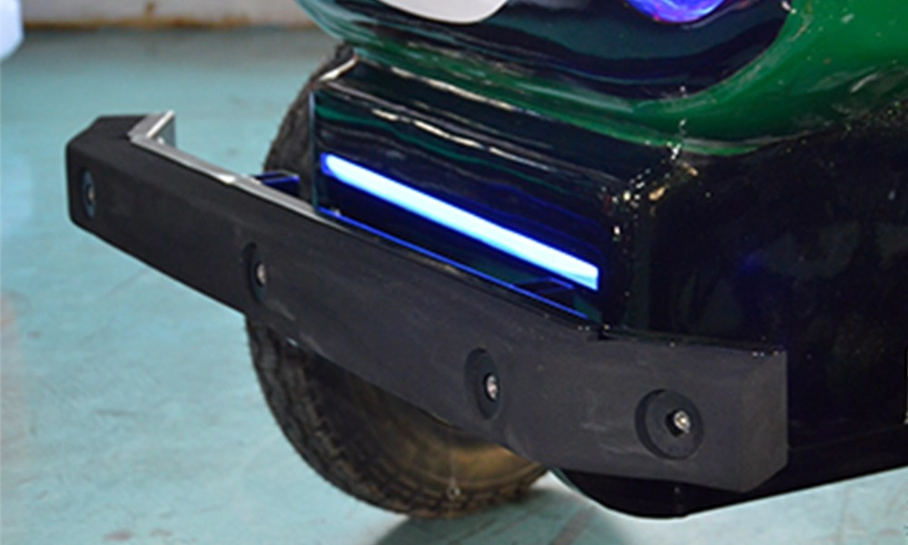 Off-Road Fighting Vehicle Rotomolded outer bumper for impact protection - H.Q.Amusement