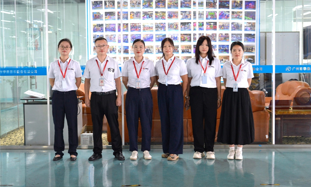 Project-Management-Team - H.Q.Amusement Project Management Team - H.Q.Amusement