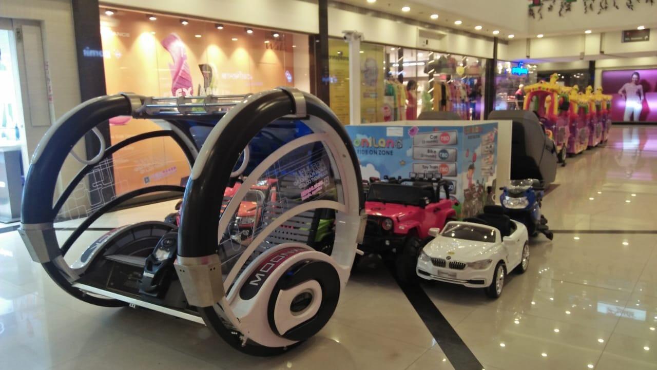 shopping mall happy moonwalk car business