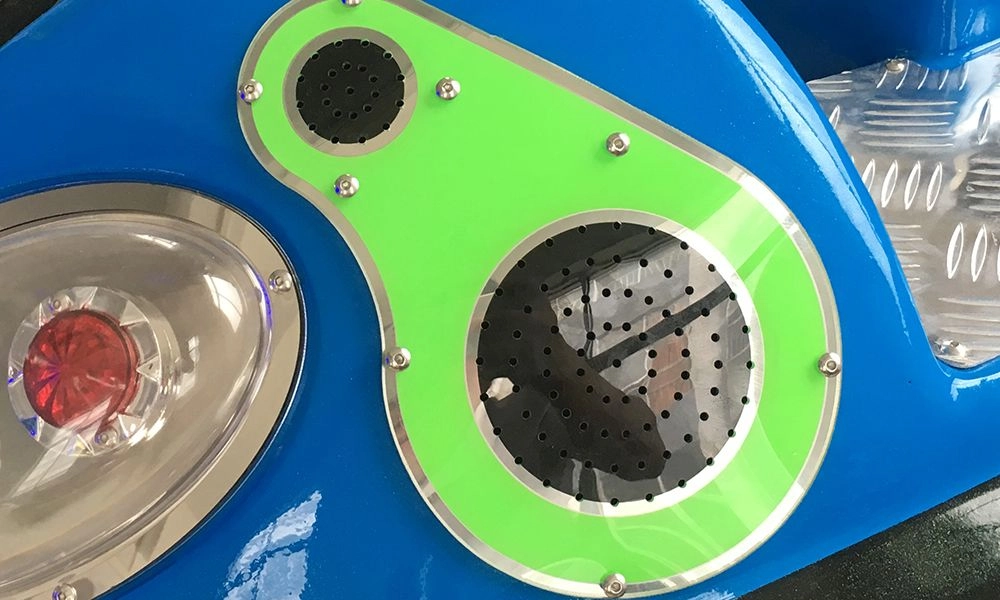 Spaceship bumper car first generation Hi-Fi Sound System - H.Q.Amusement
