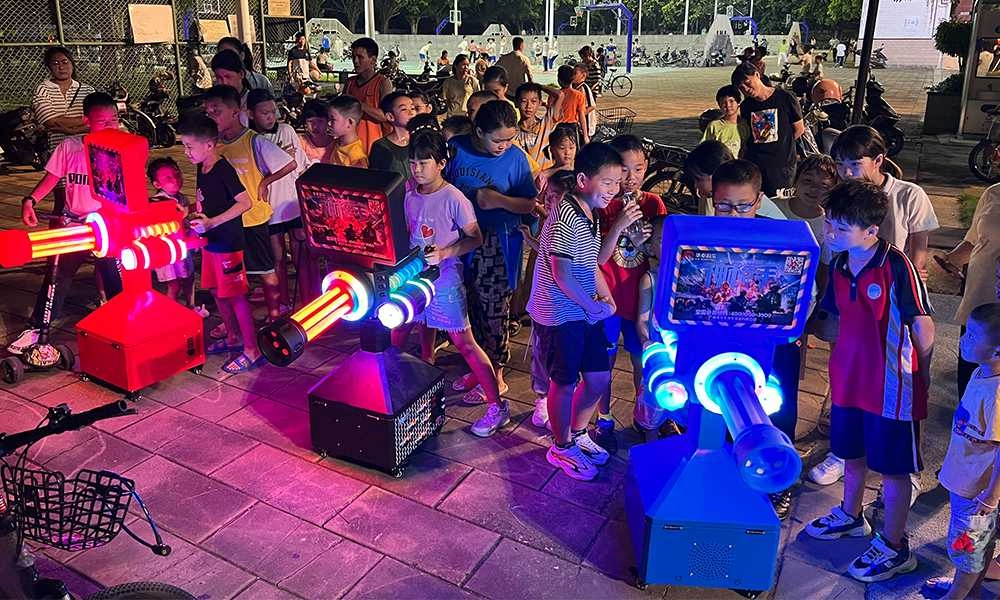 The Sharpshooter arcade game is a popular amusement attraction among children - H.Q.Amusement