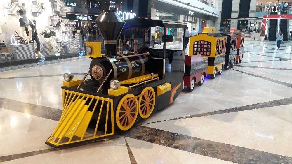 Trackless train in the supermarket