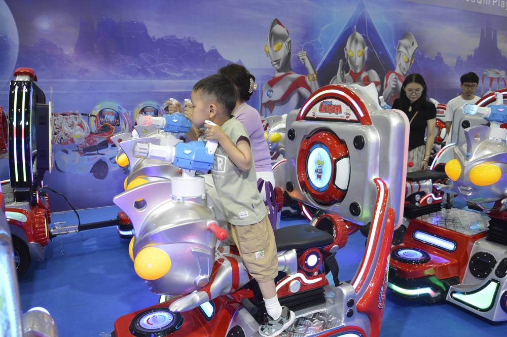 Trackless Train Shooting Game Screen is very popular with children