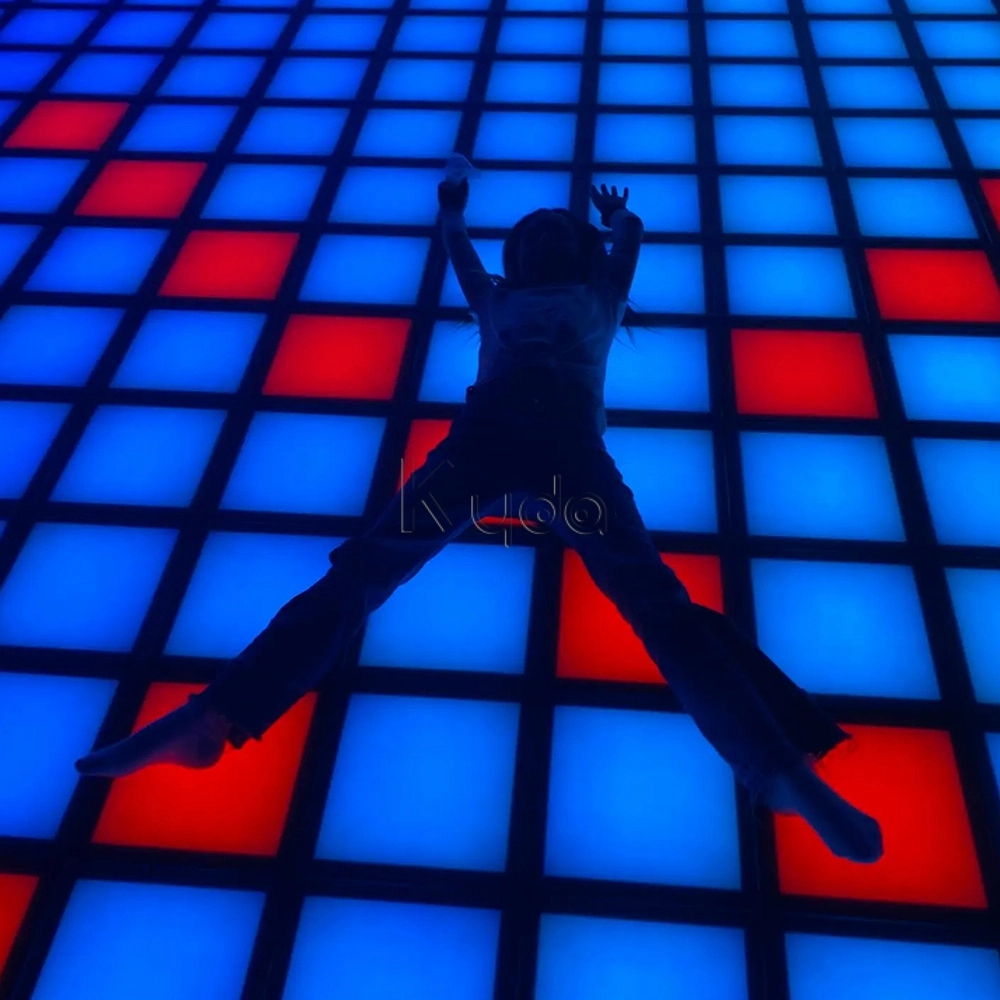 Pixel Floor Game - Kyda