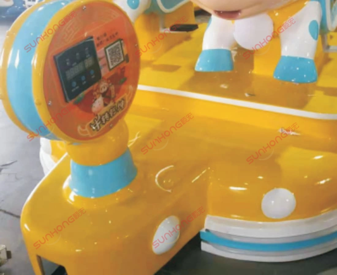 bull-train-rear-qr-panel-small-trains-for-parks - SUNHONG Rear QR code panel of Bull Train, a small electric amusement train for parks - SUNHONG