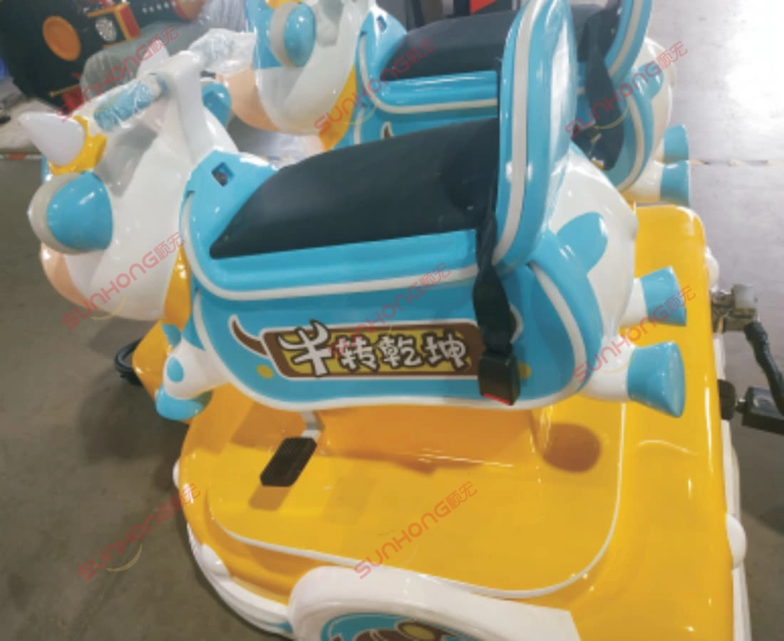 bull-train-riding-compartment-side-small-trains-for-parks - SUNHONG Side view of Bull Train's cartoon bull-shaped riding compartment for children in parks - SUNHONG