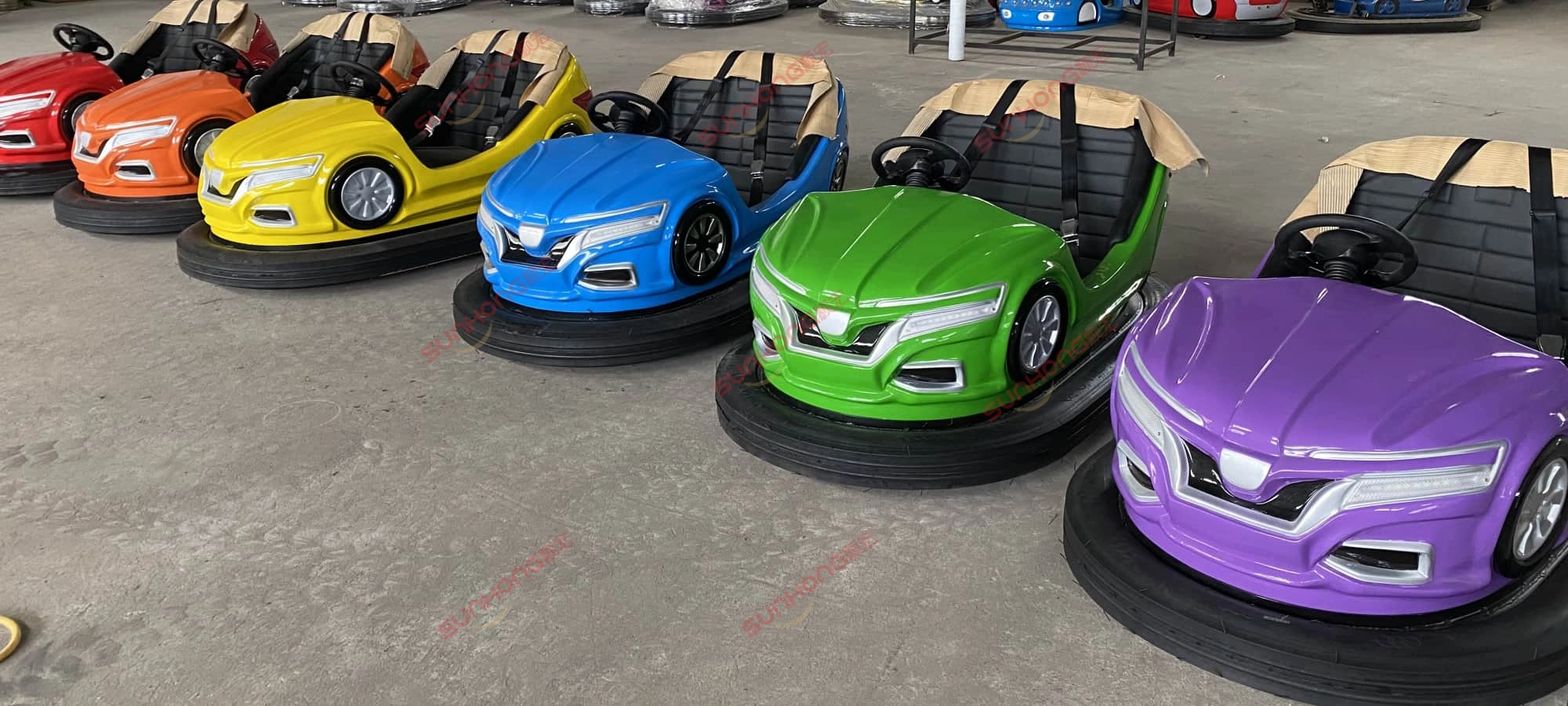 classic-color-bumper-cars-for-sale-adults - SUNHONG Classic bumper cars for adults in red, yellow, green, blue, and purple - SUNHONG