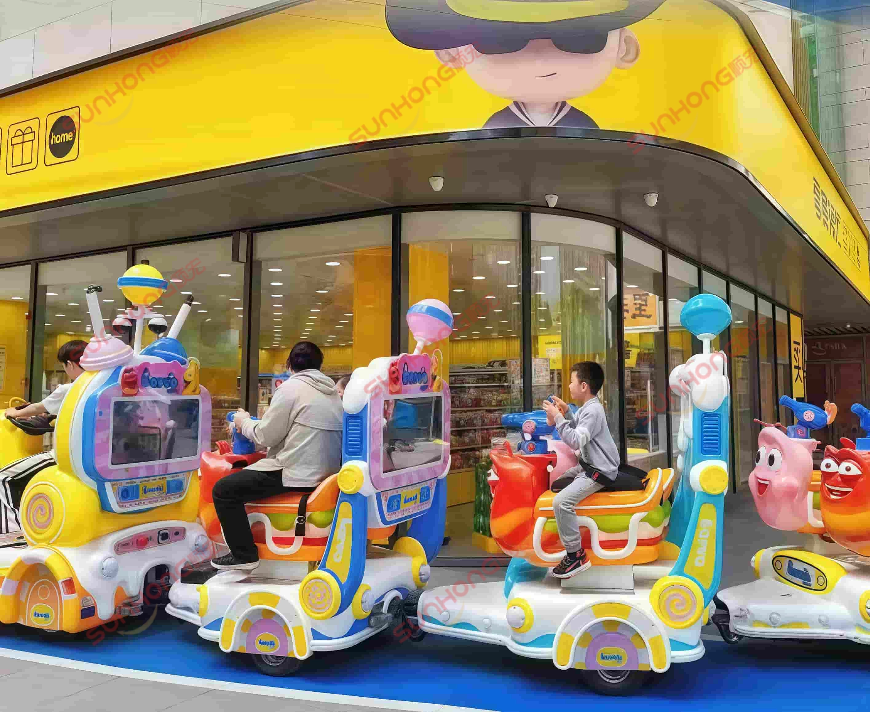 dad-kid-riding-larva-train-passing-supermarket - SUNHONG Larva Ranger trackless train ride passes by a supermarket with a dad and child onboard — a versatile ride experience for sale. - SUNHONG