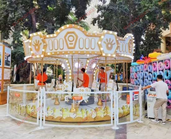 Earl-Carousel-in-Family-Park - SUNHONG Earl Carousel in Family Park - SUNHONG