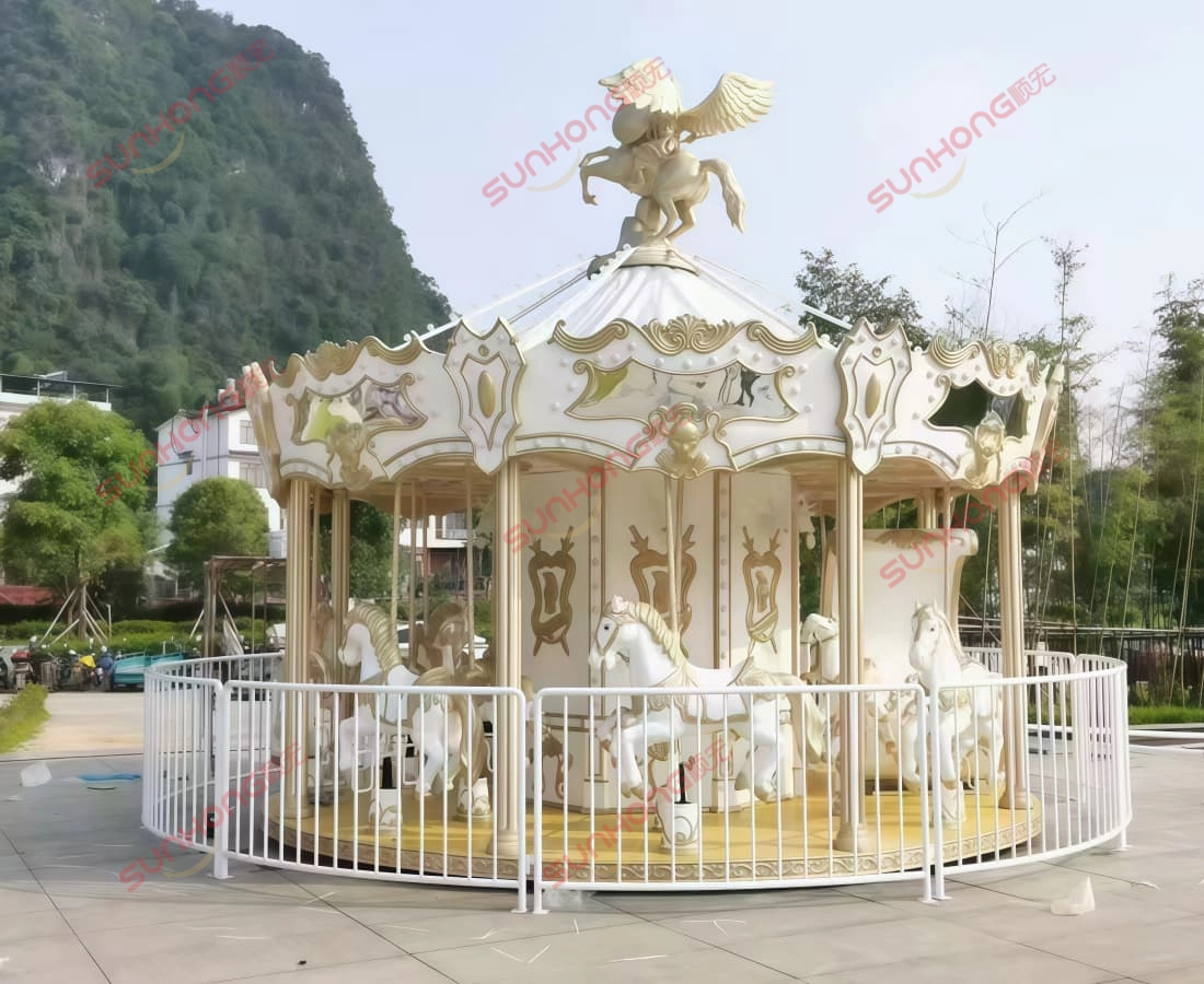 knight-sparta-carousel-16p-latar belakang gunung - SUNHONG Korsel Knight Sparta 16 tempat duduk dipasang di luar dengan latar belakang gunung yang indah, ditangkap dalam persekitaran sebenar - SUNHONG