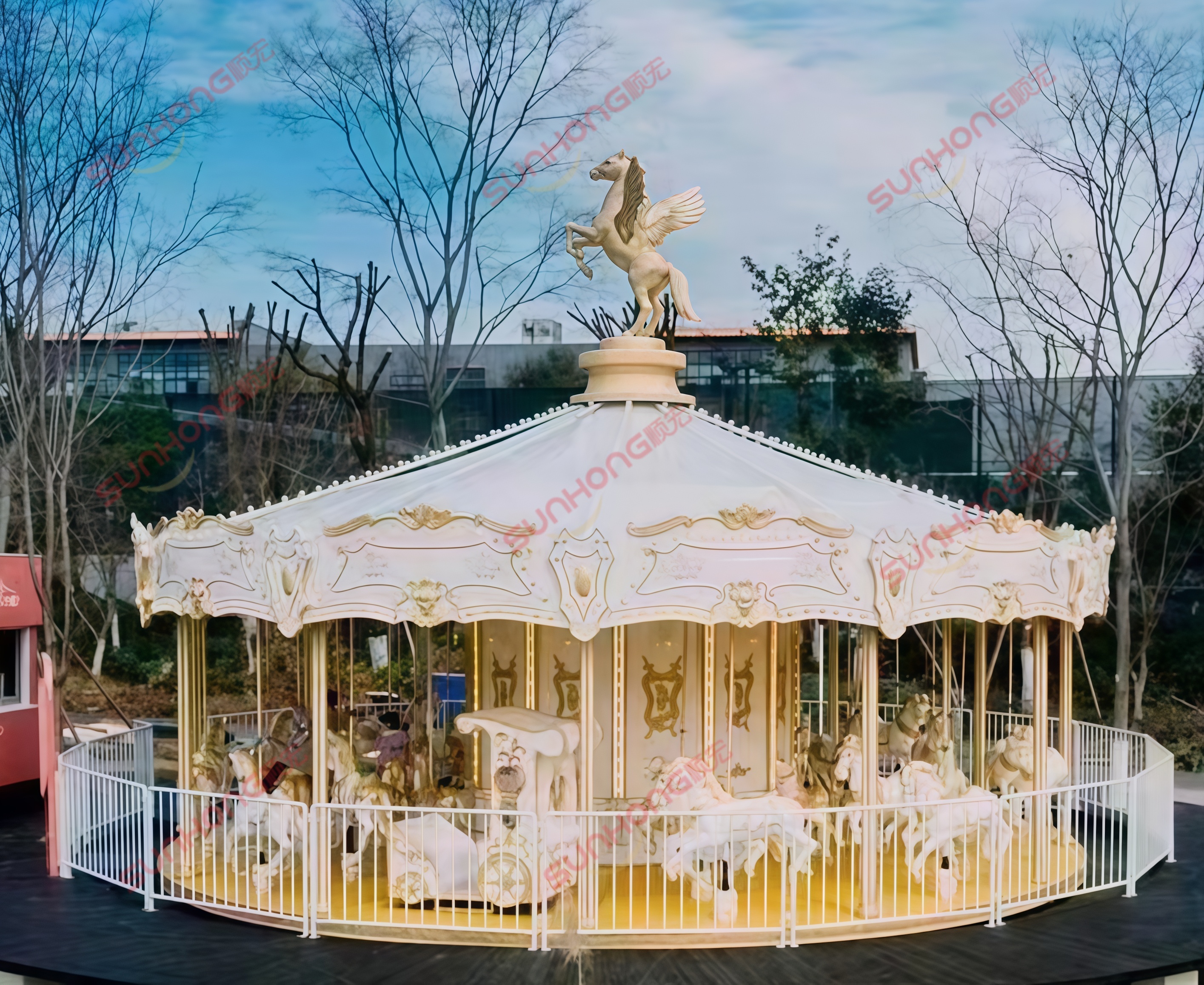 knight-sparta-carousel-36p-resort-real-shot Real shot of 36-seat Knight Sparta carousel ride at a resort