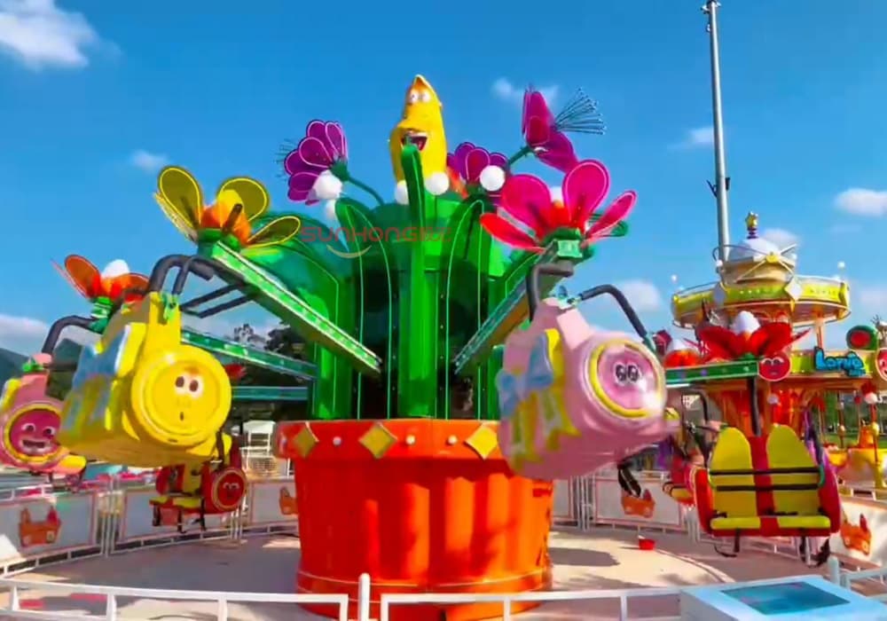 Larva-Themed Park Near Stadium Amusement Ride-Larva Blooms-16P - SUNHONG