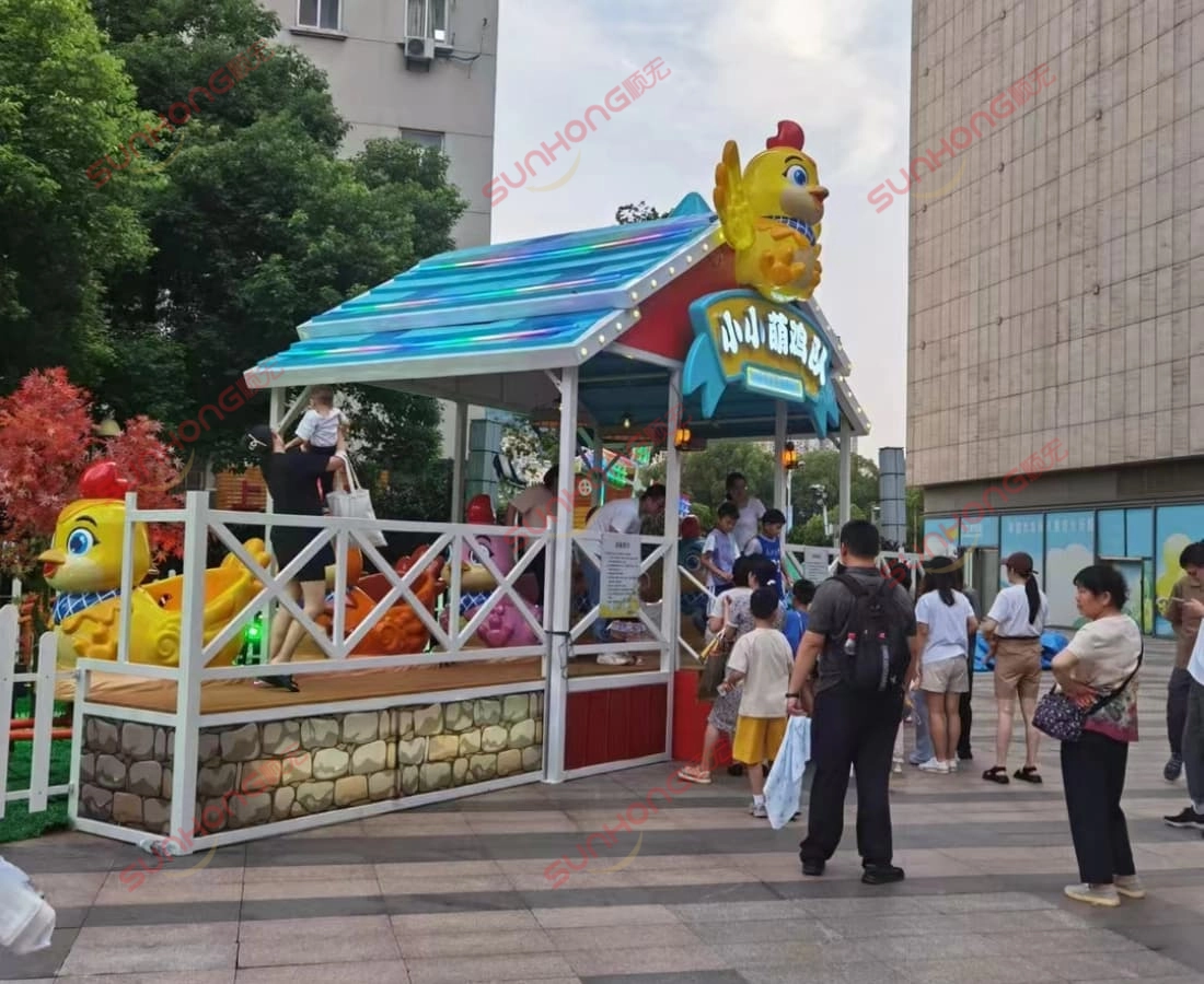 小鸡儿童过山车城市广场 - SUNHONG 小鸡队儿童过山车在城市广场设立,方便家庭聚会 - SUNHONG
