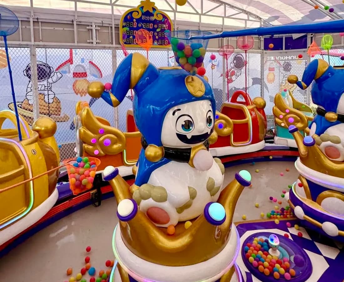 Magic Ball-shooting in Larva Adventure Theme Park - SUNHONG