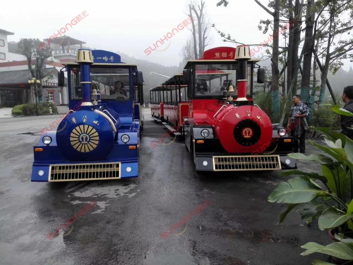 passeio de trem turístico azul vermelho parque de diversões brinquedos à venda - SUNHONG Passeio de trem turístico azul e vermelho para passeios panorâmicos, passeio de trem divertido perfeito para parques temáticos e resorts - SUNHONG
