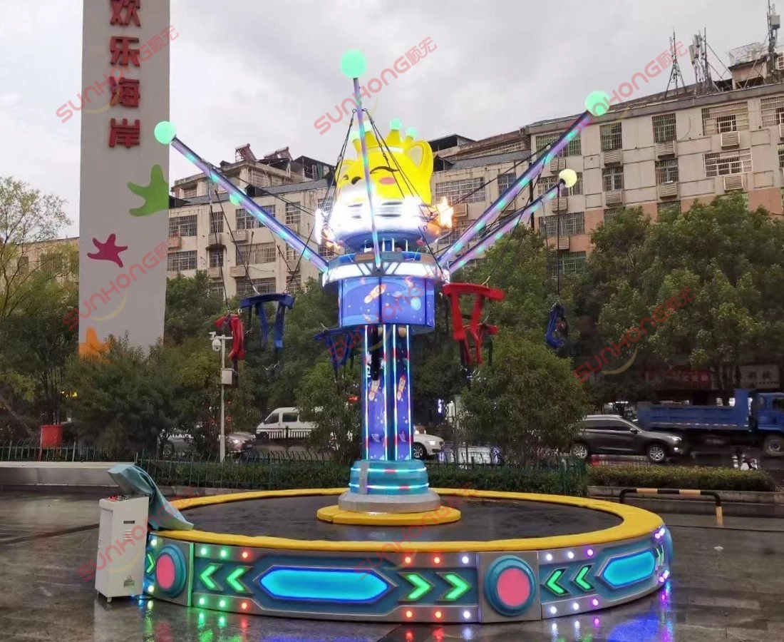 space-jump-bungee-ride-plaza-display - SUNHONG Space Jump bungee swing ride on display in an open plaza - SUNHONG