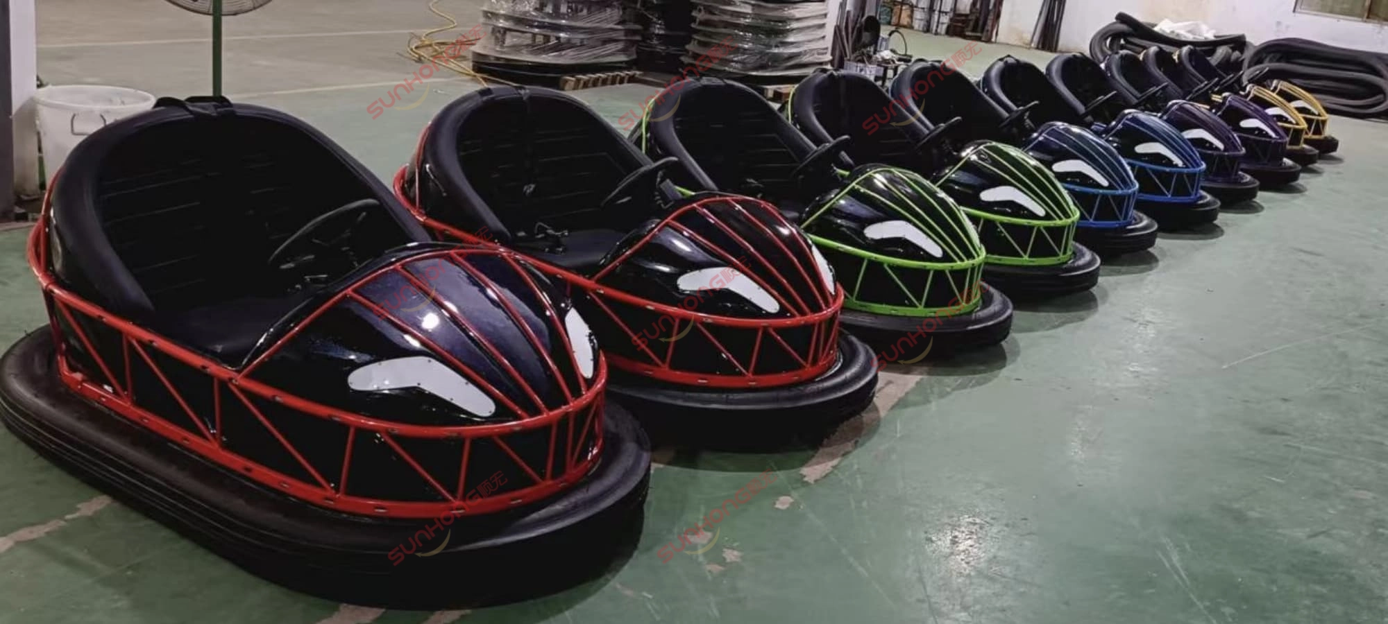 spider-style-bumper-cars-for-sale-adults - SUNHONG Spider style black bumper cars for adults with red safety bars - SUNHONG