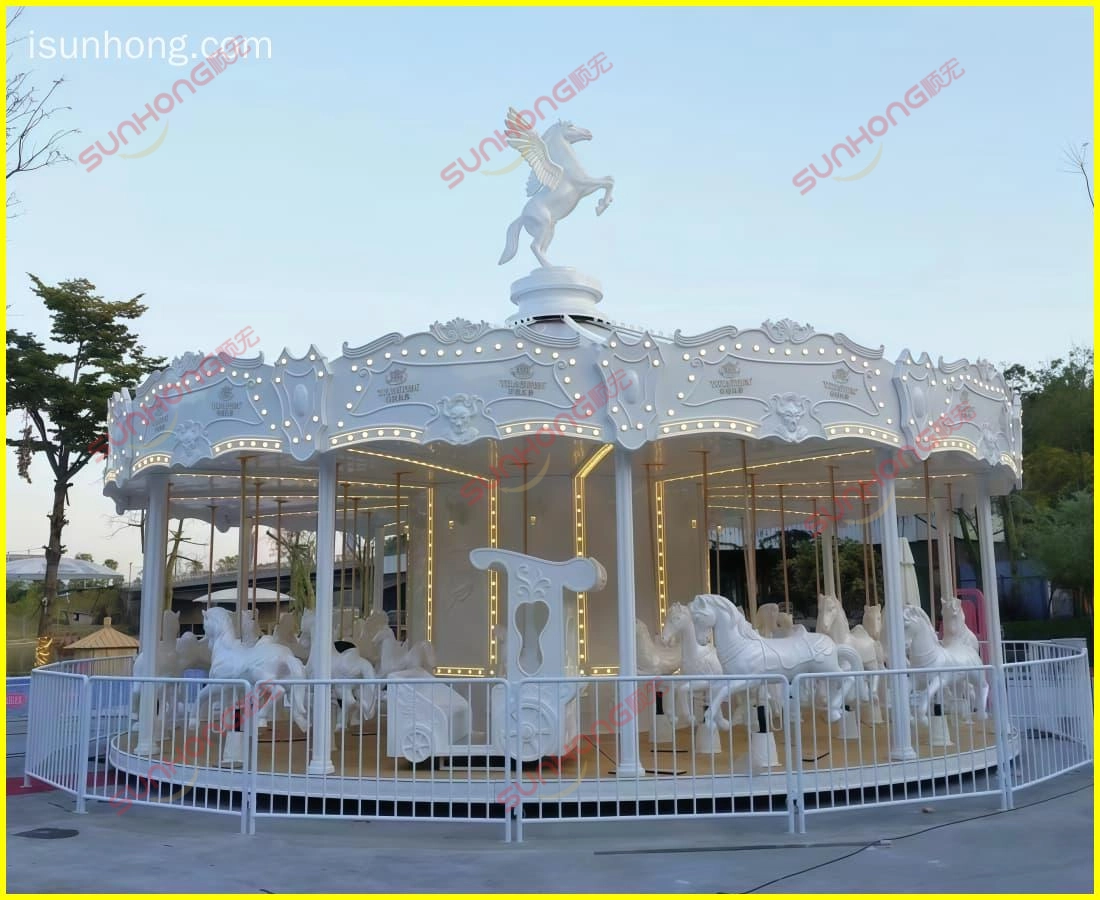 knight-sparta-carousel-36p-main-amusement-park - SUNHONG Tunggangan kuda karusel Knight Sparta 36 tempat duduk untuk dijual, diambil gambar sebagai tarikan utama dalam persekitaran taman hiburan - SUNHONG
