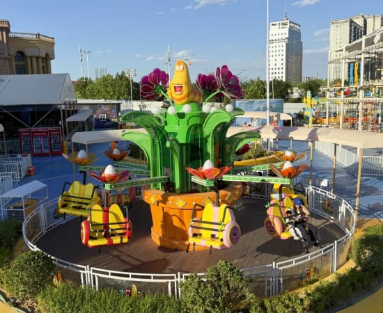 Brinquedo de diversão familiar Larva Blooms com tema de flores da SUNHONG, escolha popular de um fabricante de brinquedos de diversão - SUNHONG