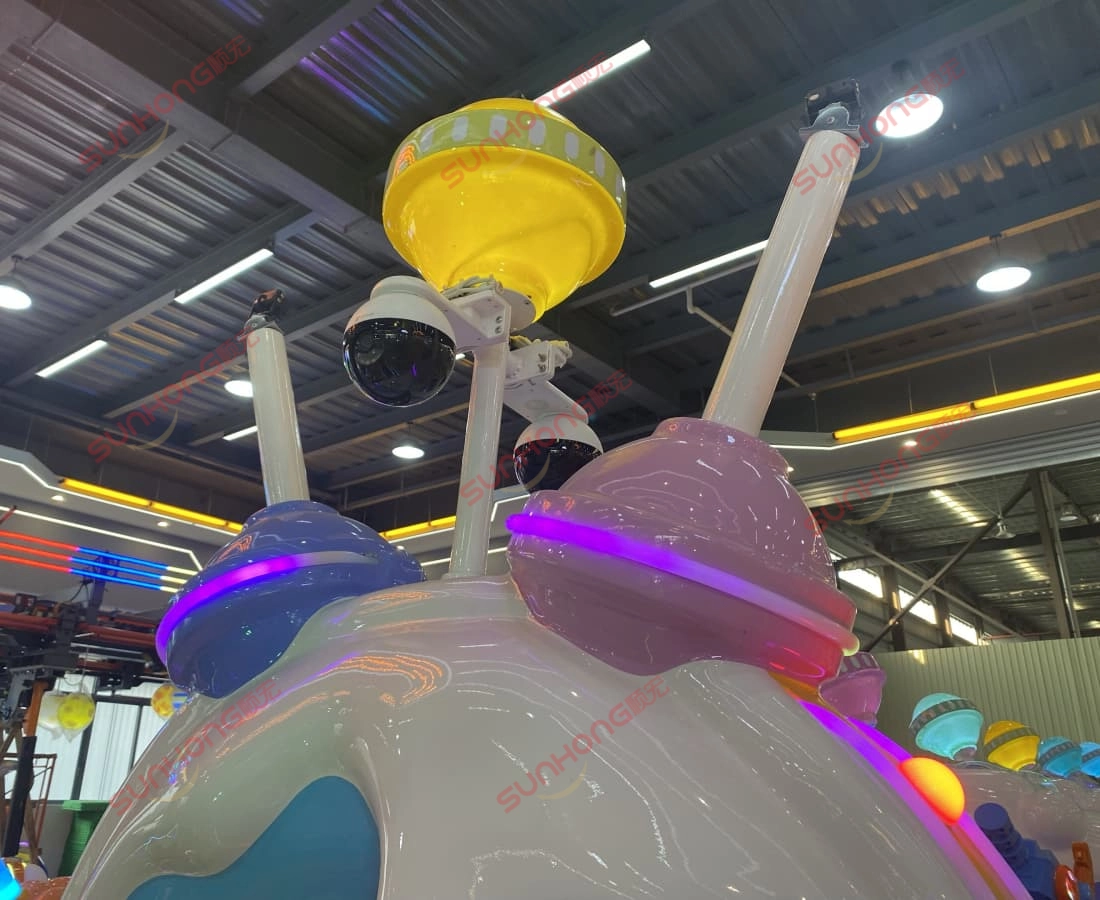 yellow-larva-train-headlight-detail - SUNHONG Illuminated headlight detail on the Yellow Larva Ranger trackless train – bright and safe night operation. - SUNHONG