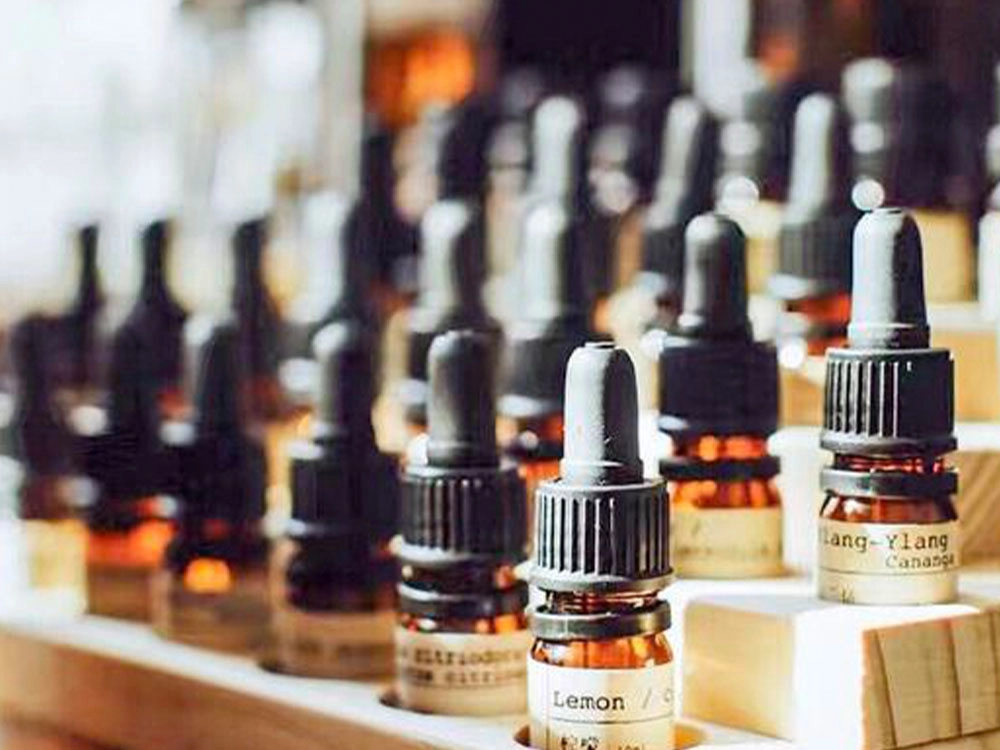 2--Perfume-Fragrance-Confirmation - Kartun