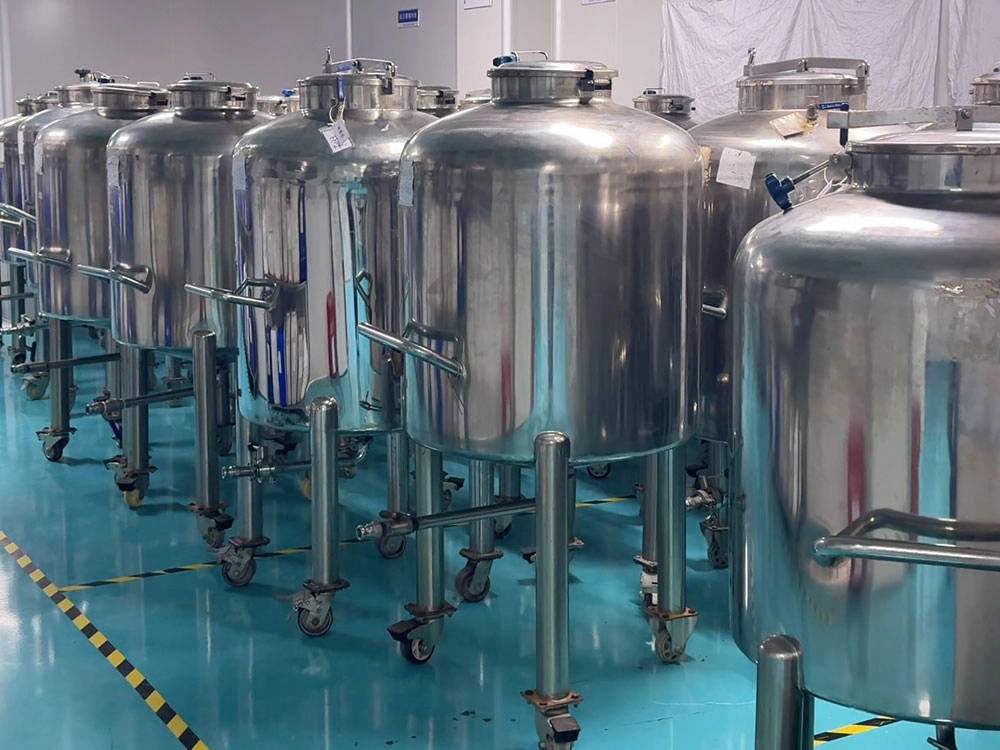 6.-Perfume-Blending(1) - Kartun