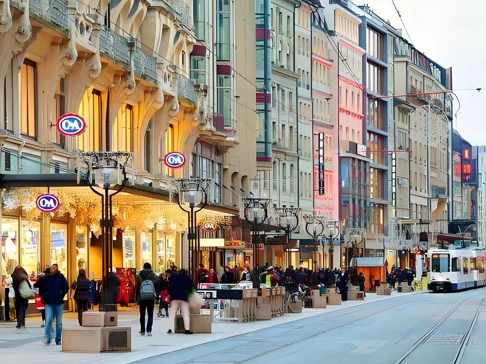 Commercial-Streets-and-Wholesale-Markets - Kartun