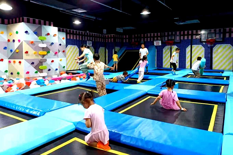 trampoline park4 案例图1 - FEI FAN