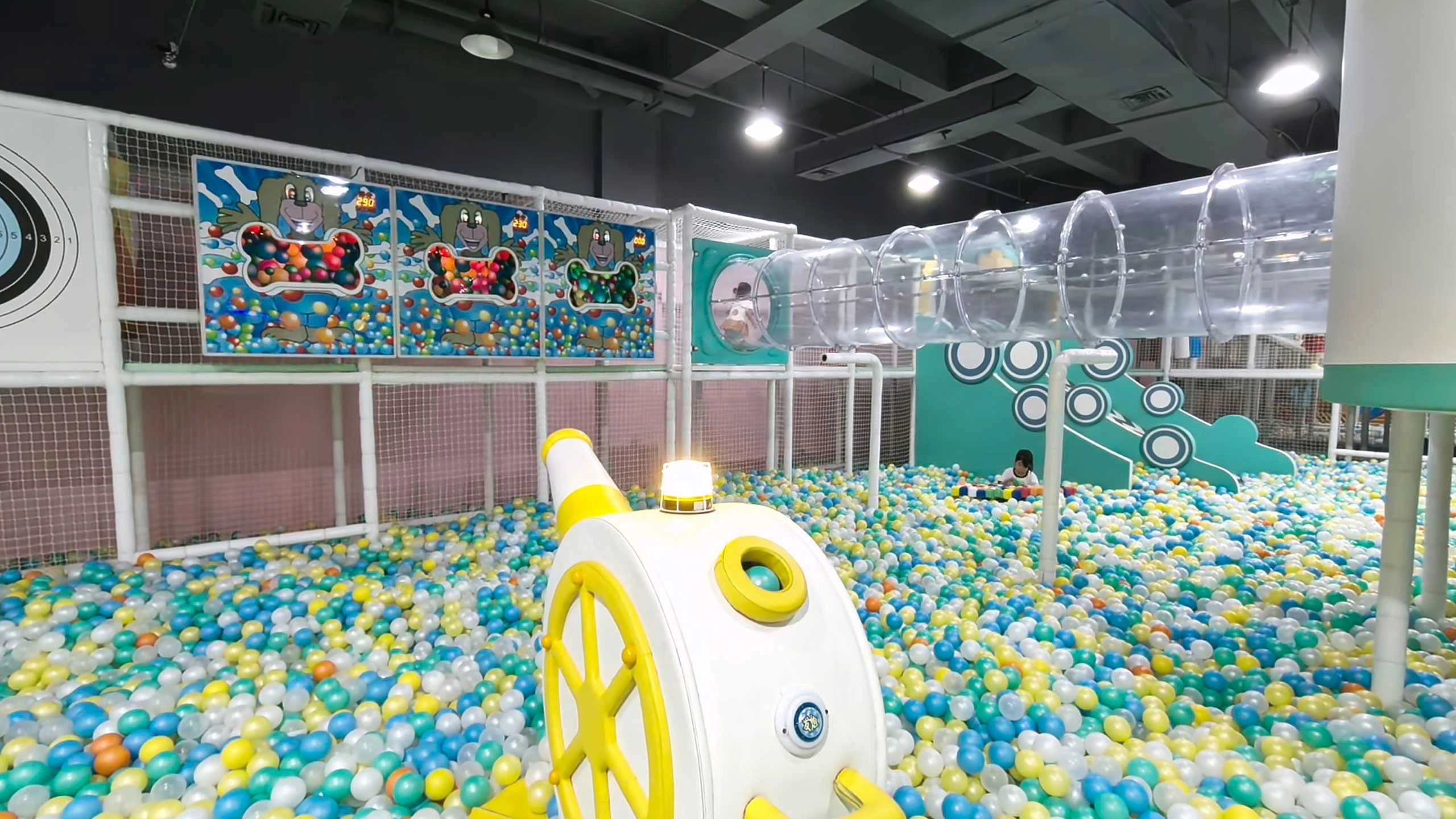 Indoor-Play-&-Activity-Rooms-3 - FEI FAN