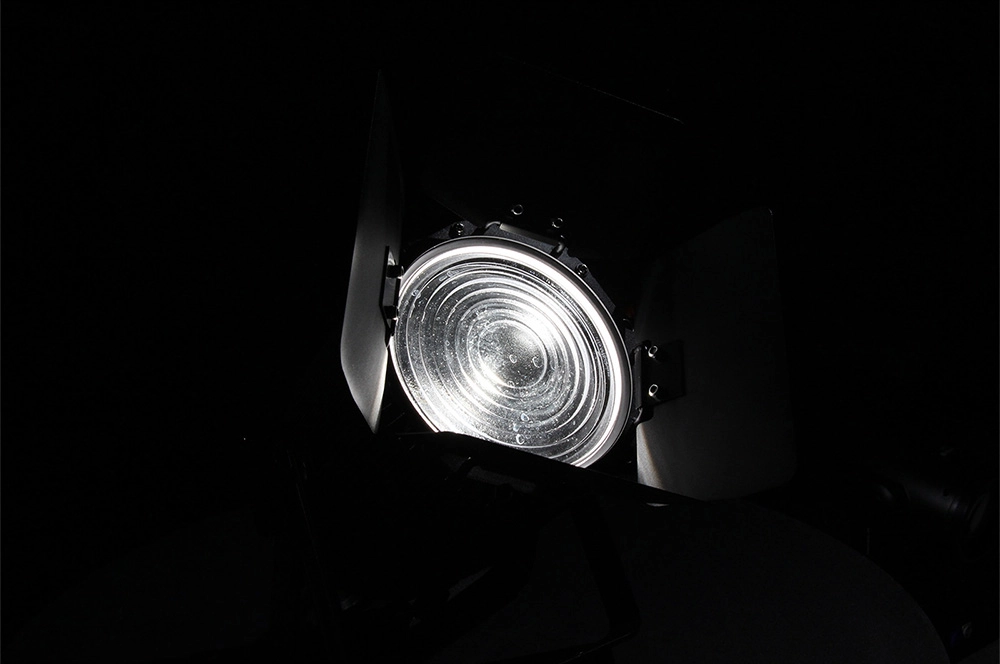 head-moving-light head moving light