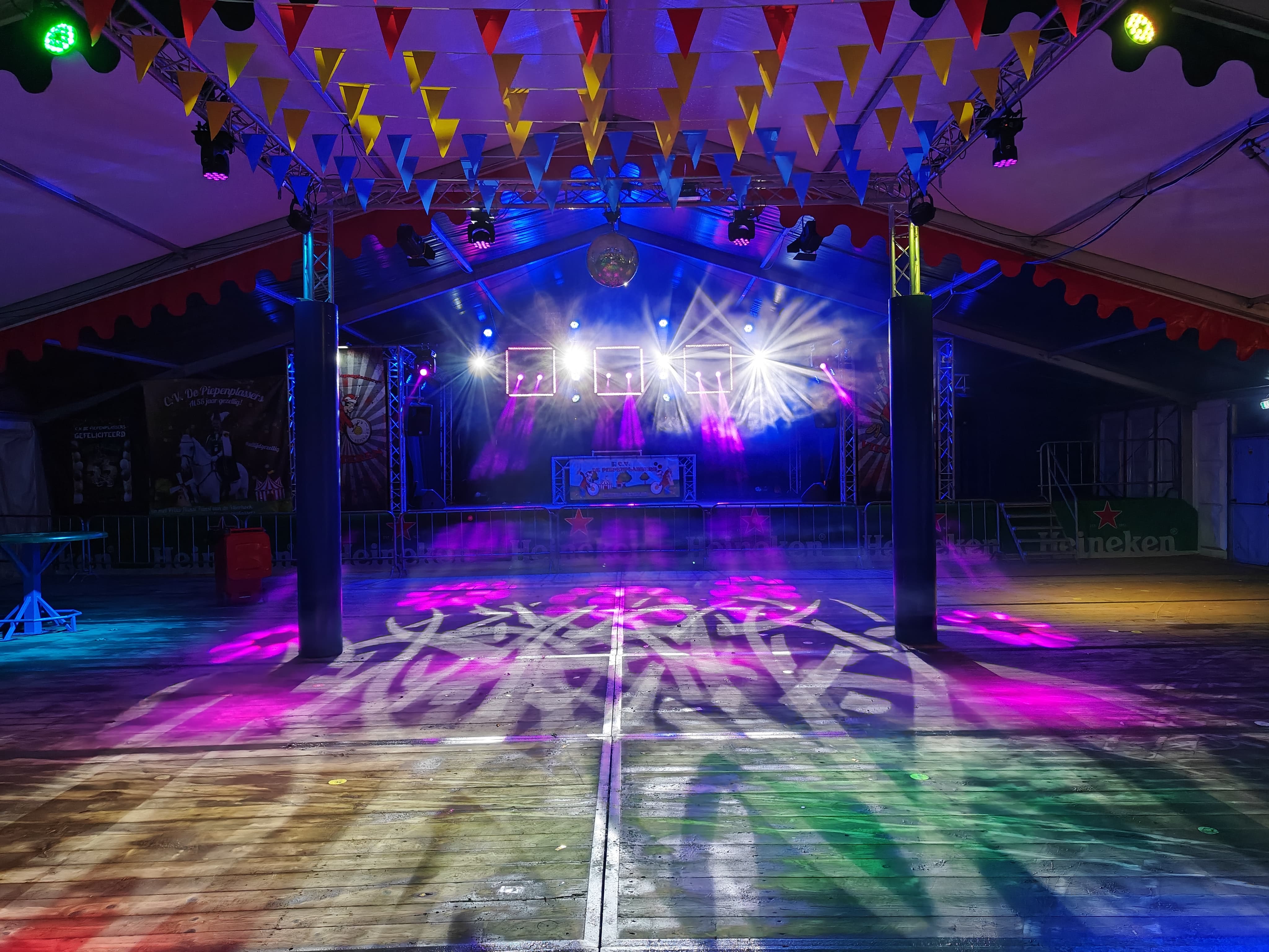 Stage Lighting Engineering