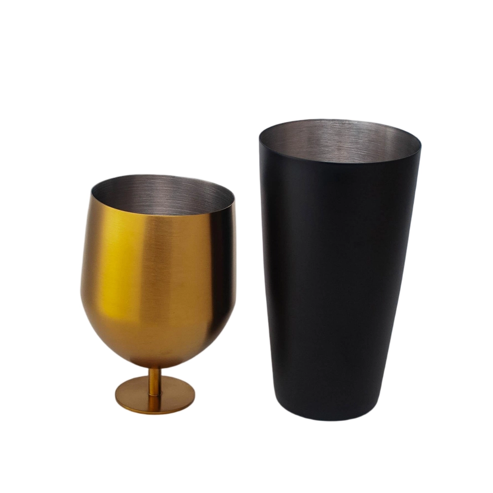 700ml Black & Gold Unique Cocktail Shakers 2
