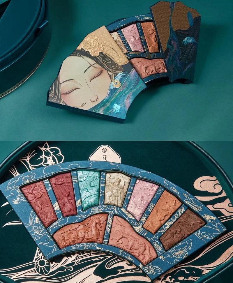 Beautiful Makeup Packaging