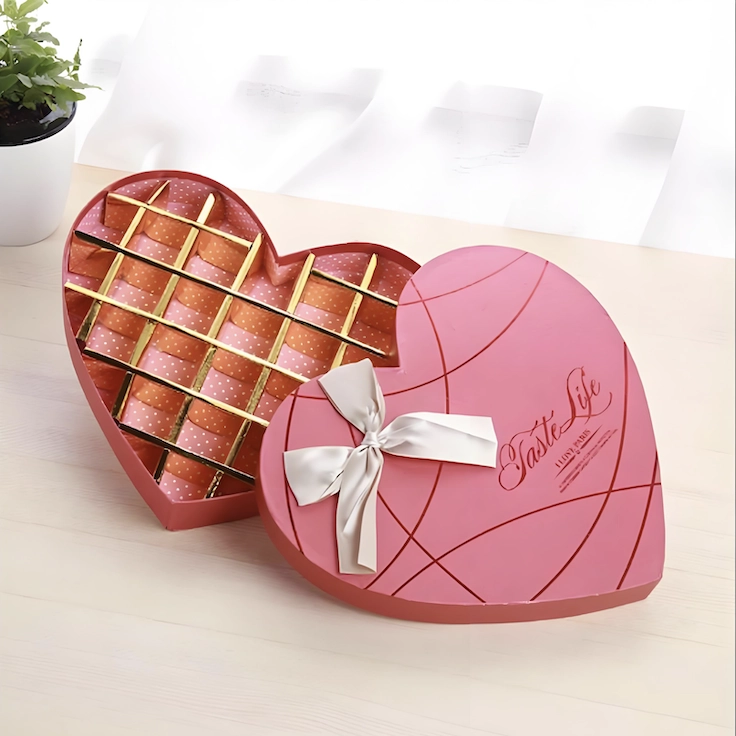 heart shaped cardboard box
