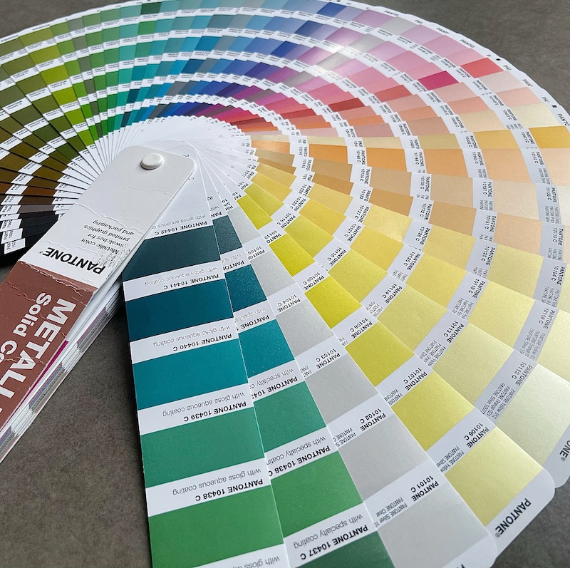 Pantone-Color-Book
