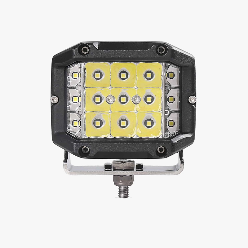 3.8 Inch LED Side Shooter Cube Light T6930