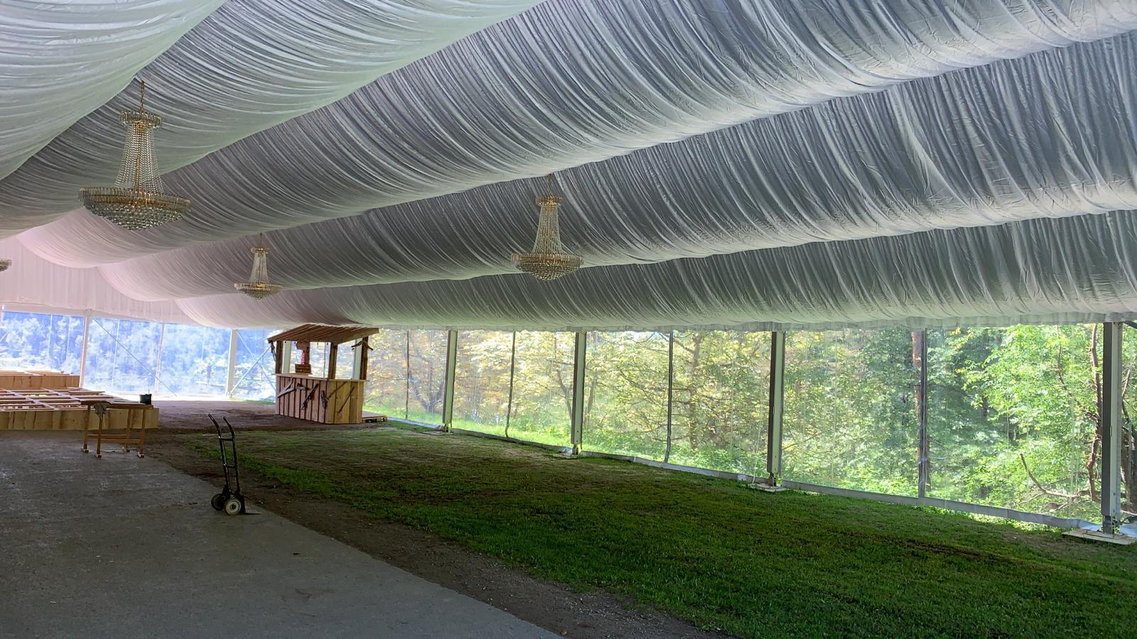 Carpa con marco para bodas